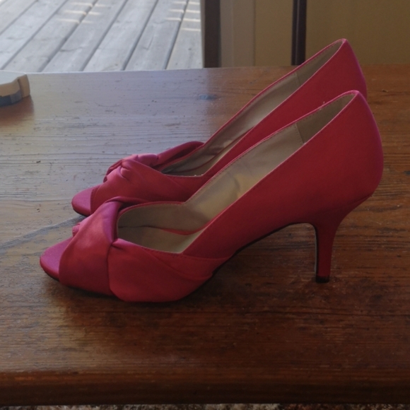 Shoes - Picture 2 of 2